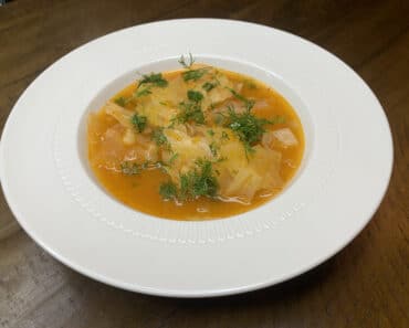 7 Day Cabbage Soup Diet Plan (With Cabbage Soup Recipe)